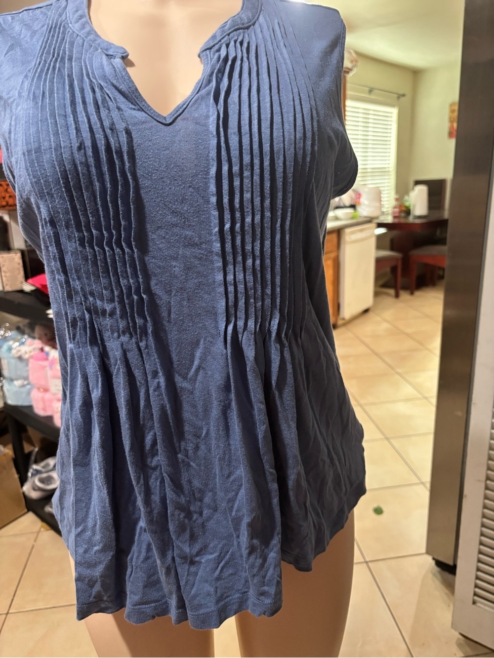 Jones New York Navy Pleated V-Neck Sleeveless Tunic